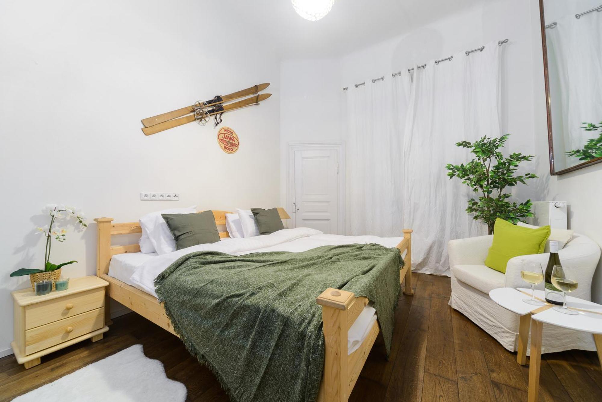 Premium Apart With A Balcony Prague Apartment Bagian luar foto